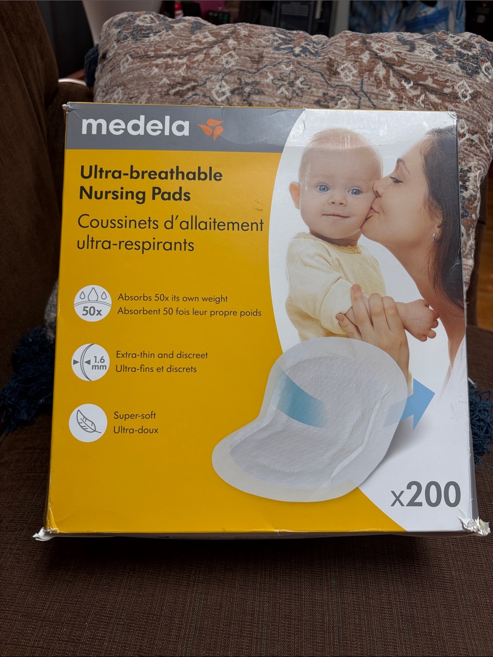 Medela Nursing Pads 200 per box